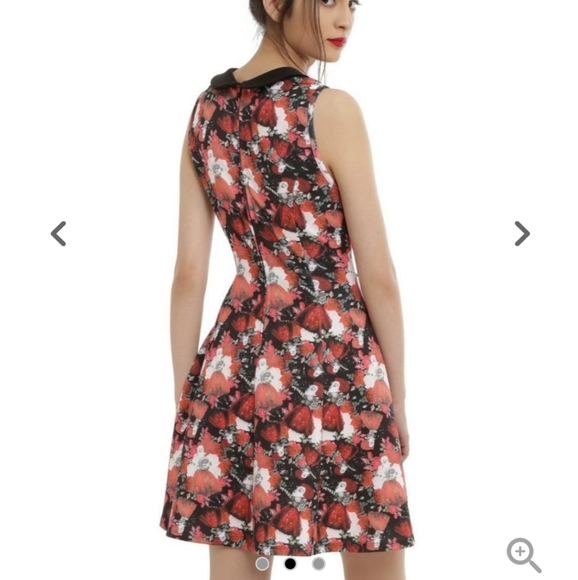 New DISNEY Alice Through the Looking Glass Red Queen Dress M - Picture 2 of 3